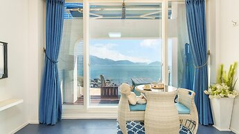 Namhae Opera House Pension