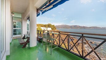 Namhae Opera House Pension