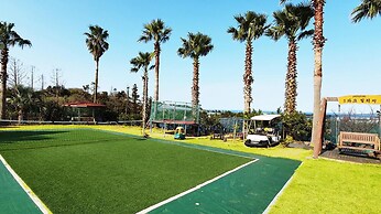 Jeju Parkvillade Pension