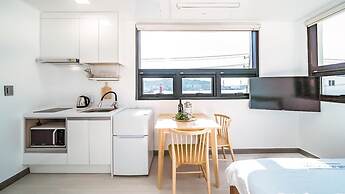 Yeosu Nangmanstay Pension