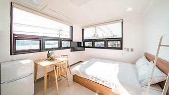 Yeosu Nangmanstay Pension