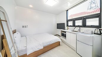 Yeosu Nangmanstay Pension