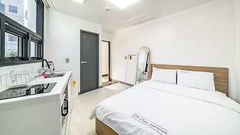 Yeosu Nangmanstay Pension