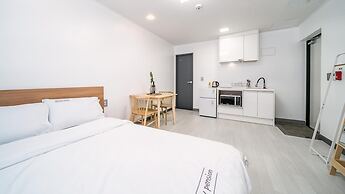 Yeosu Nangmanstay Pension