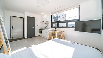 Yeosu Nangmanstay Pension