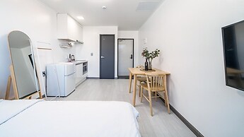 Yeosu Nangmanstay Pension