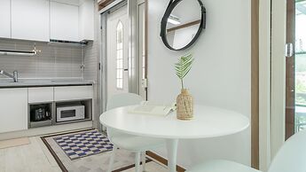 Yeosu Dulggot Pension