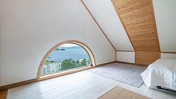 Yeosu Dulggot Pension