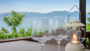 Yeosu Dulggot Pension