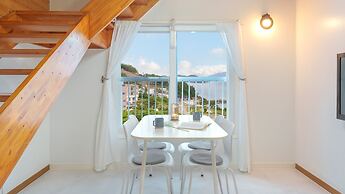 Yeosu Dulggot Pension