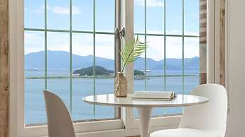 Yeosu Dulggot Pension