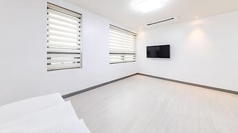 Yeosu Onueli Pension