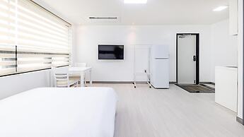 Yeosu Onueli Pension