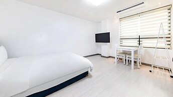 Yeosu Onueli Pension