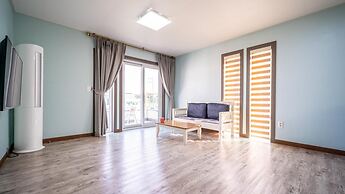 Seogwipo Myhalftime Pension