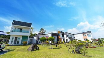 Seogwipo Myhalftime Pension