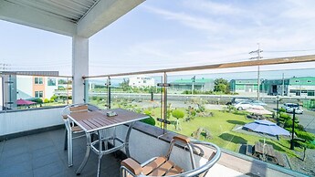 Seogwipo Myhalftime Pension