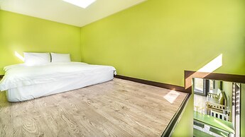 Seogwipo Myhalftime Pension