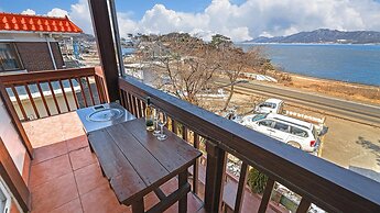 Ganghwa Badabit Pension