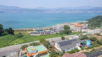 Ganghwa Badabit Pension