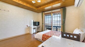 Ganghwa Badabit Pension