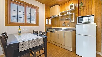 Ganghwa Badabit Pension