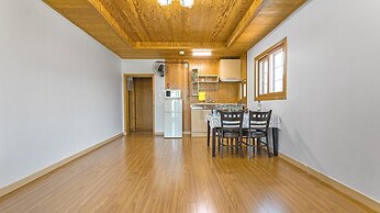 Ganghwa Badabit Pension