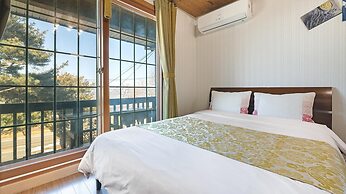 Ganghwa Badabit Pension