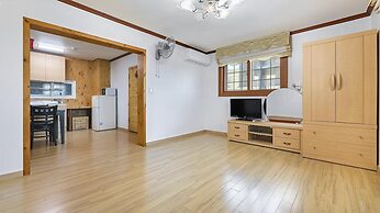 Ganghwa Badabit Pension