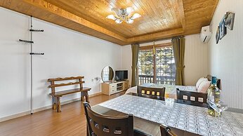 Ganghwa Badabit Pension