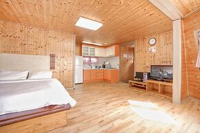 Gangneung Windmill Pension