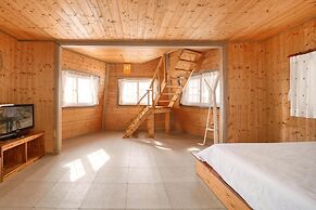 Gangneung Windmill Pension