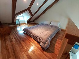 Gangneung Windmill Pension