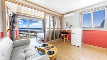 Yangyang Haettuneonchangmoon Pension