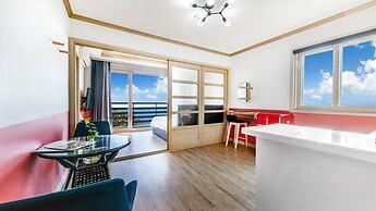 Yangyang Haettuneonchangmoon Pension