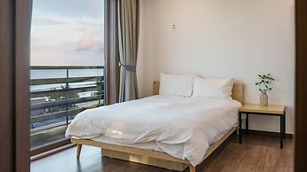 Yangyang Haettuneonchangmoon Pension