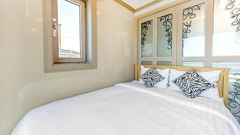 Yangyang Haettuneonchangmoon Pension