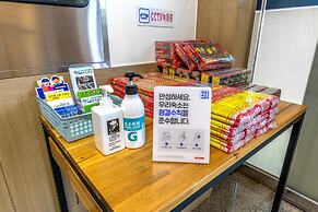 Yangyang Haettuneonchangmoon Pension