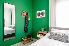 Panoramic Seaview Balcony Escape by Sea N Rent