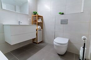 Panoramic Seaview Balcony Escape by Sea N Rent