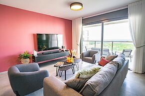 Panoramic Seaview Balcony Escape by Sea N Rent