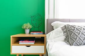 Panoramic Seaview Balcony Escape by Sea N Rent