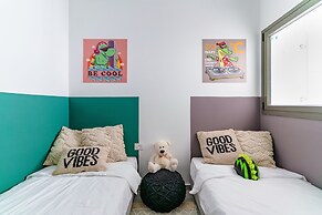 Panoramic Seaview Balcony Escape by Sea N Rent