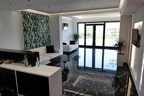 Golden Berden Boutique Hotel