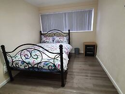 Lovely 5-bed House in Essex