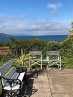 Ballygally Seaview and Garden 1 Bedroom Hideaway