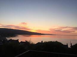 Ballygally Seaview and Garden 1 Bedroom Hideaway