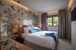 Grace Villas Collection