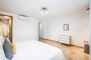 Condo Terra 13 by Kivoya