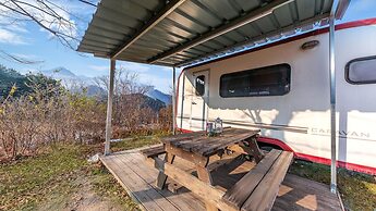 Gapeyong Unak Holiday Caravan